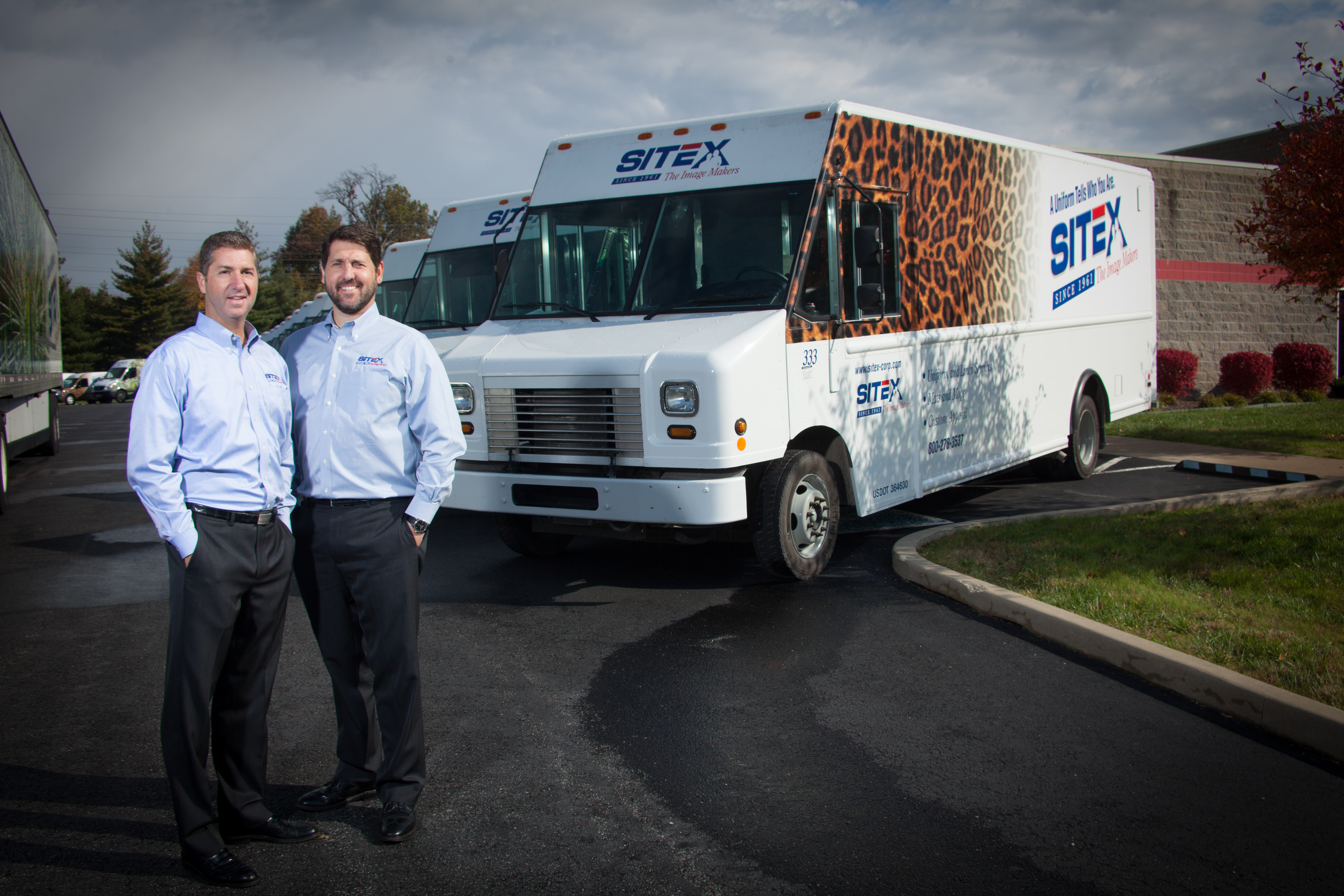 Sitex_-_Employees_with_Truck